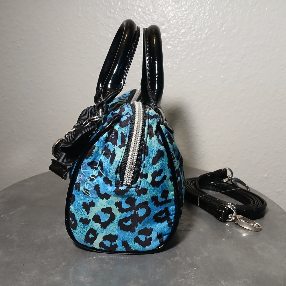 Betsey Johnson Blue Leopard Mini Messenger Roll Bag Glossy Finish & Bow - Picture 5 of 11